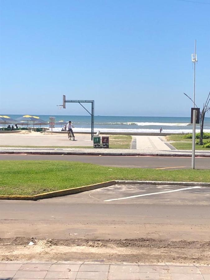 Ap 408 Beira Mar - Pés na areia Capão da Canoa Exterior foto